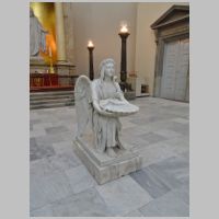 Photo Leif Jørgensen, Wikipedia, Baptismal angel by Bertel Thorvaldsen.jpg